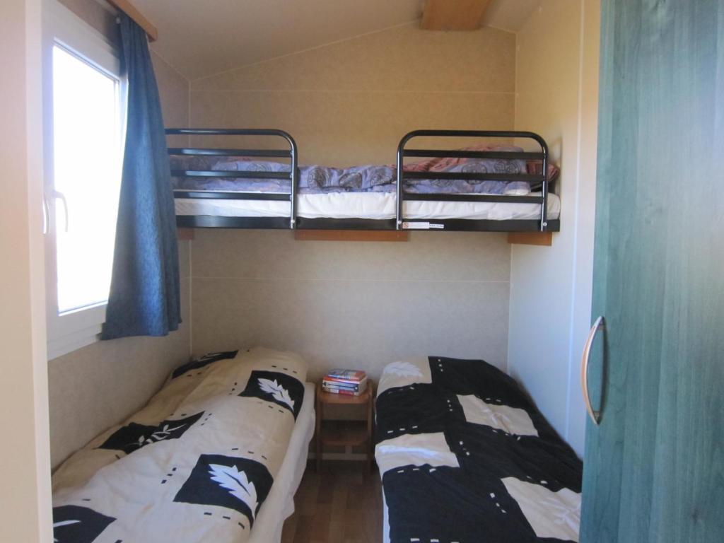 Laekjarkot Rooms And Cottages With Kitchen Borgarnes Quarto foto