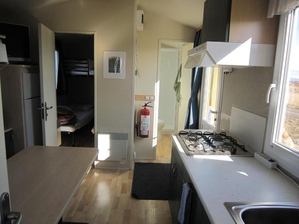 Laekjarkot Rooms And Cottages With Kitchen Borgarnes Quarto foto